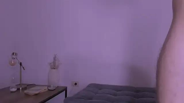 Miiafoxxx on StripChat 