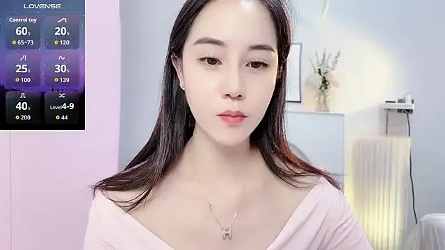 newwell on StripChat 