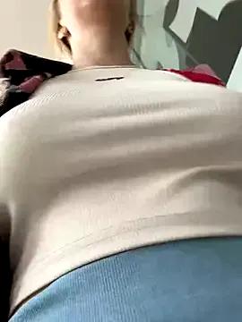 RonnieKiss — take off panties in the doggy position