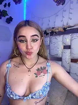 Sara_Sophia420 on StripChat 
