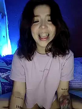 summi10 on StripChat 