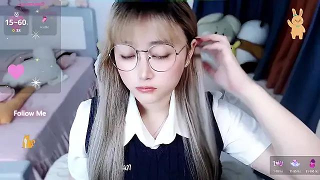 Sweet-18wanwan on StripChat 