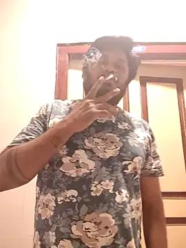 TomByron22 — Shower 