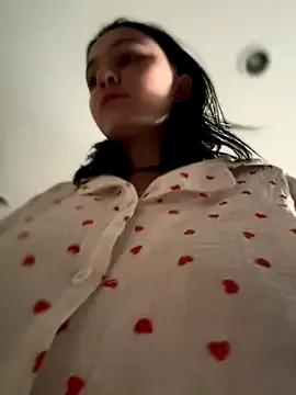 VendiMur — take off your bra and spank your breasts