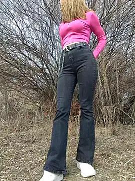 YOOUR_EVAA on StripChat 