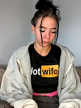 YoungZoexx —  Slap my Ass 10x Hard 